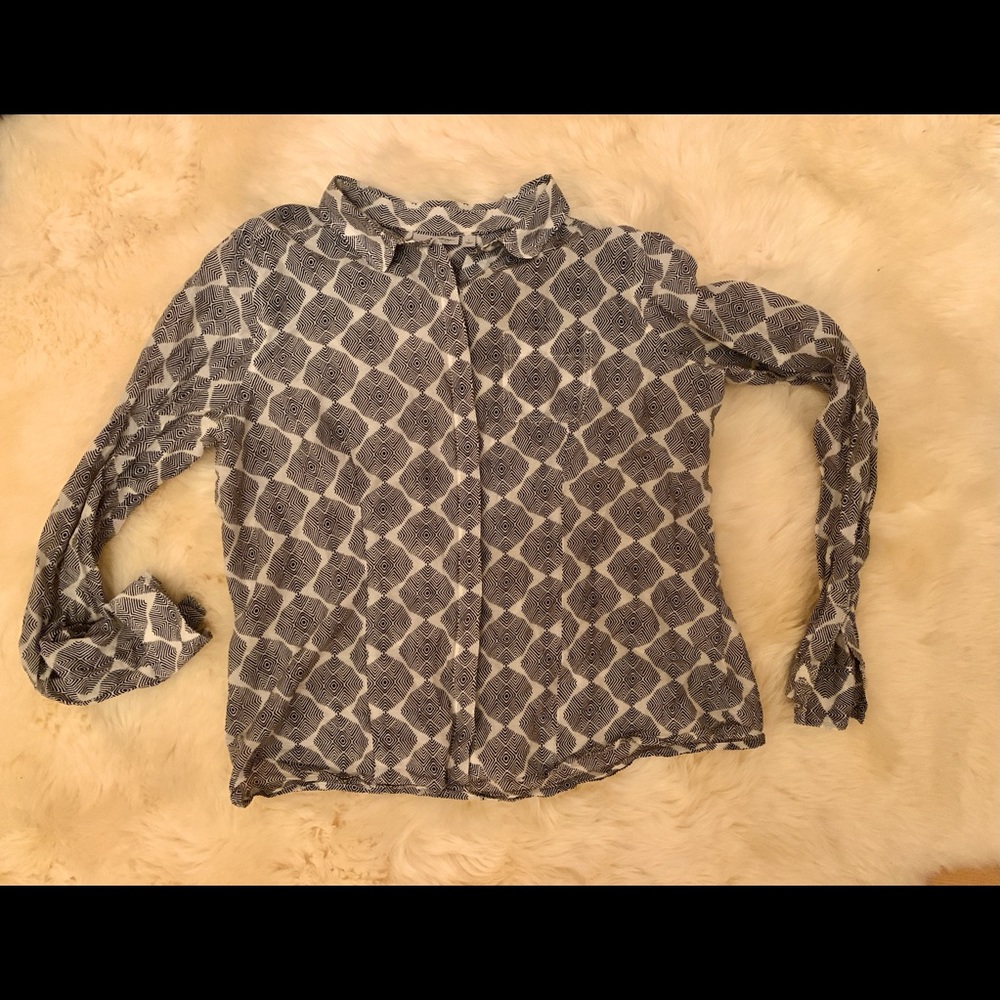 HALOGEN blouse Sz Large with fun pattern 🖤